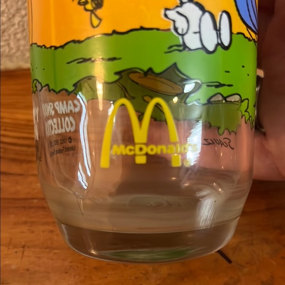 Peanuts Cartoon Glass with Colorful Design - Picture 8 of 8